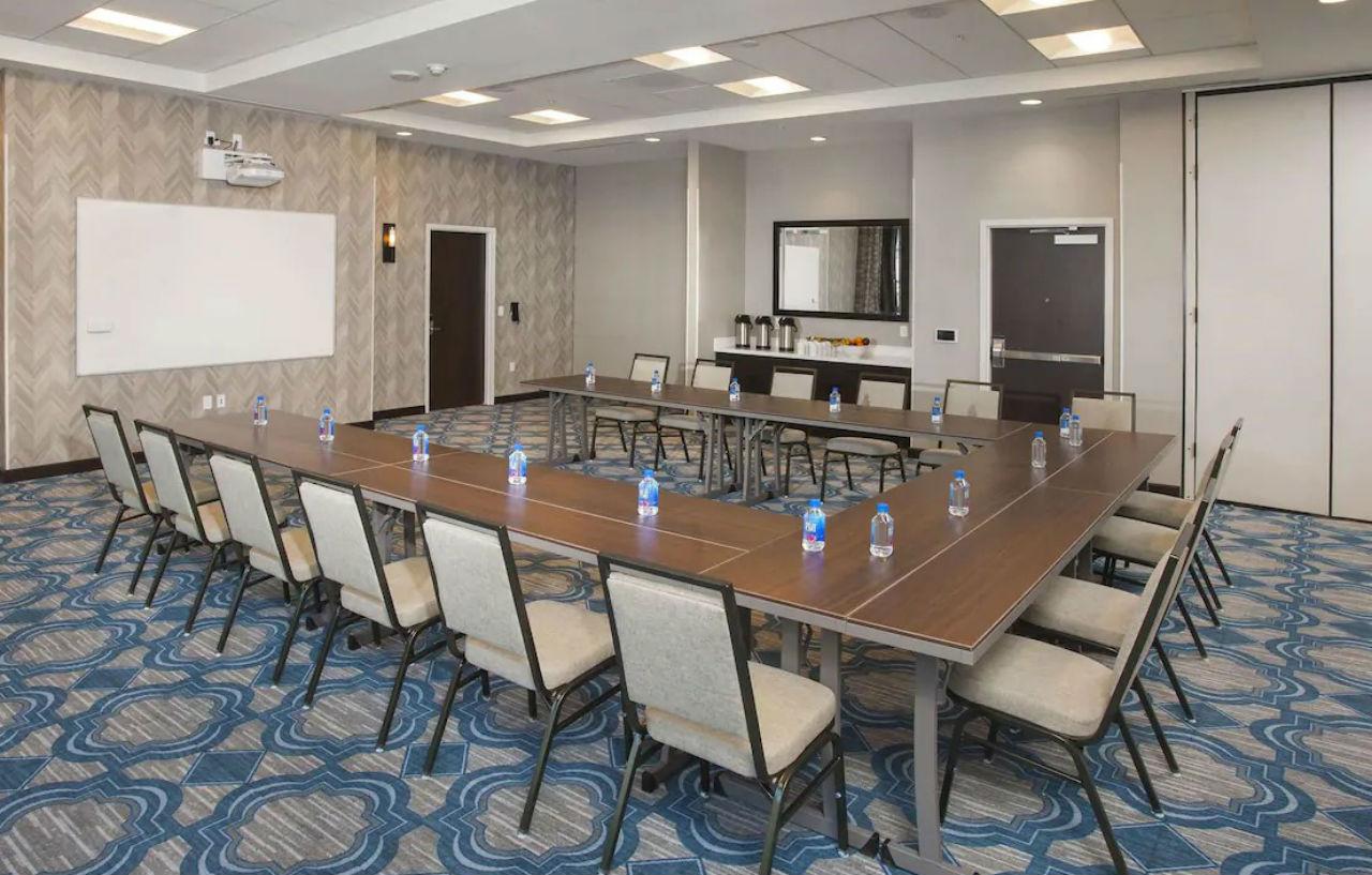 Hilton Garden Inn Burbank Los Angeles Extérieur photo
