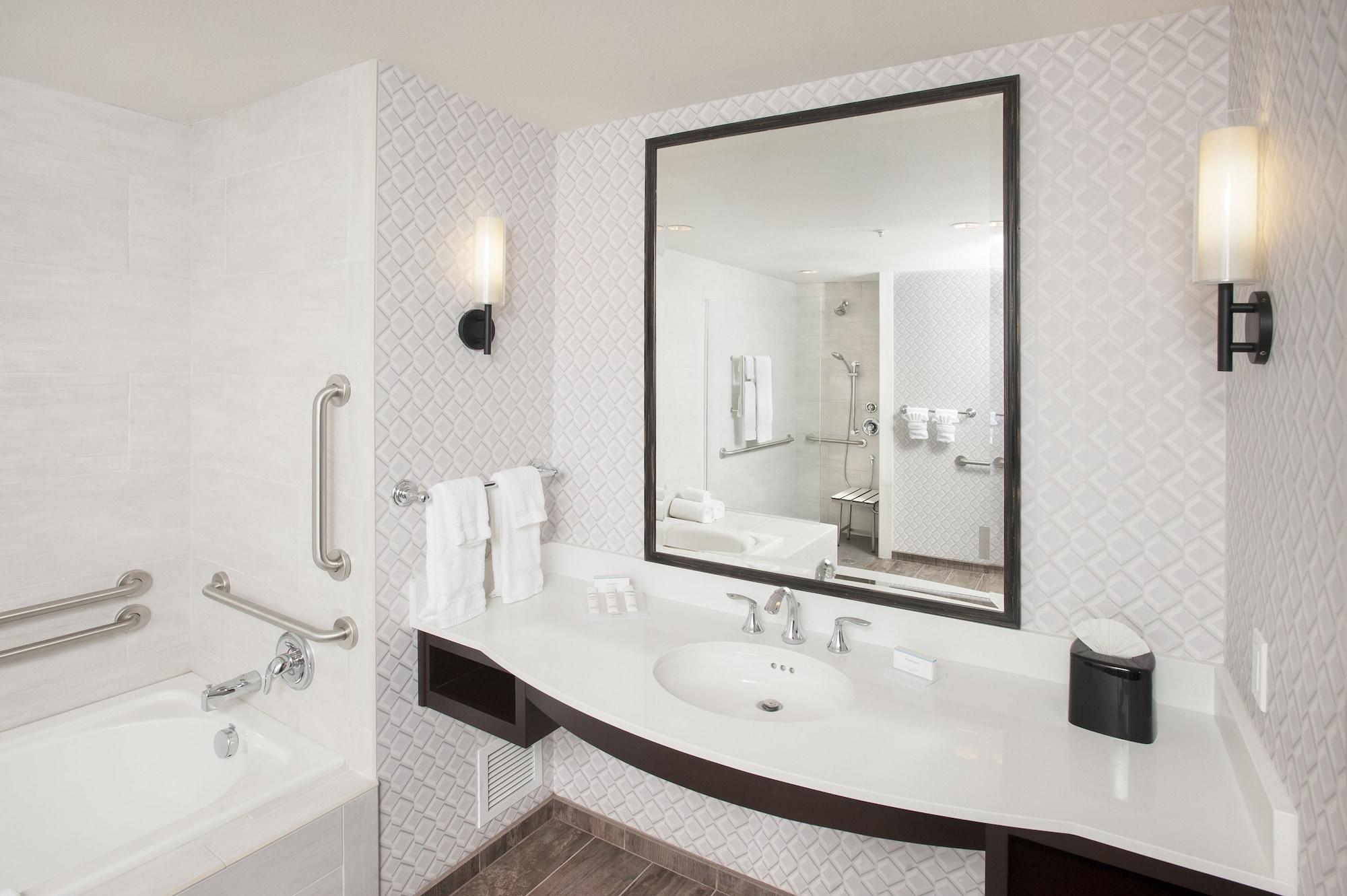 Hilton Garden Inn Burbank Los Angeles Extérieur photo